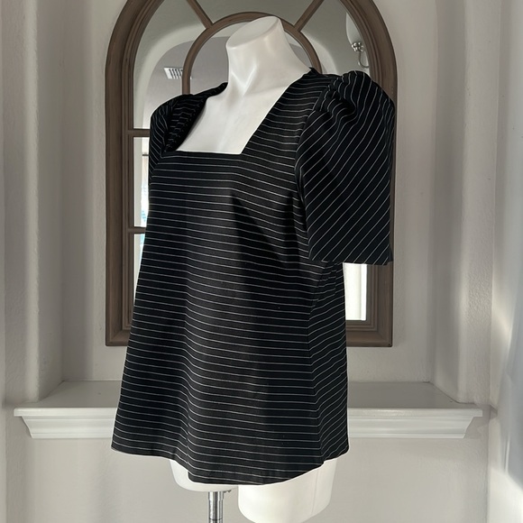 NEW Vince Camuto Square Neck Puffed Sleeve Top in Rich Black Size XL New w/o Tag - Picture 3 of 9